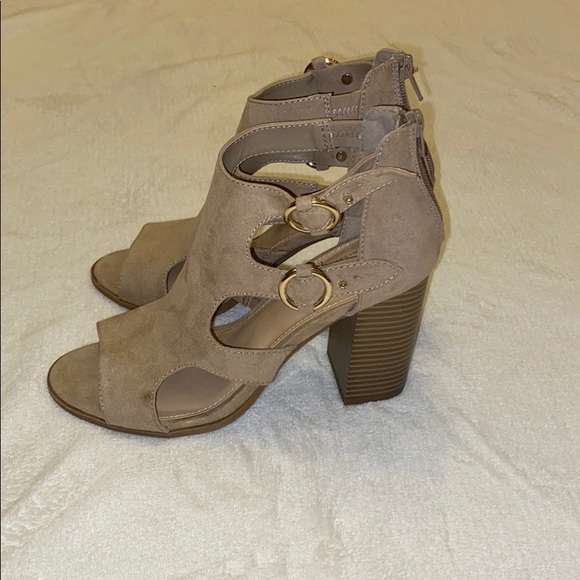 Apt. 9 Defined Comfort Peep Toe Heel Booties - Picture 2 of 11